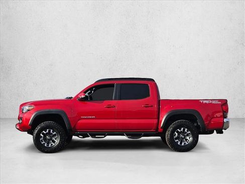 Used 2018 Toyota Tacoma TRD Off-Road image 8