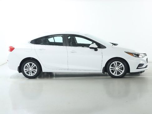 Used 2016 Chevrolet Cruze LT w/ Sun And Sound Package image 11
