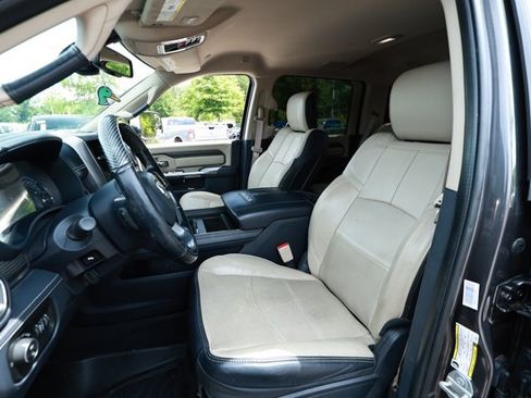 Used 2020 RAM 2500 Limited AWD/4WD image 27