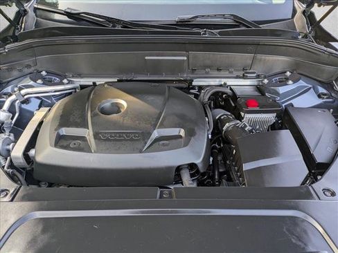 Used 2020 Volvo XC90 T5 Momentum image 22
