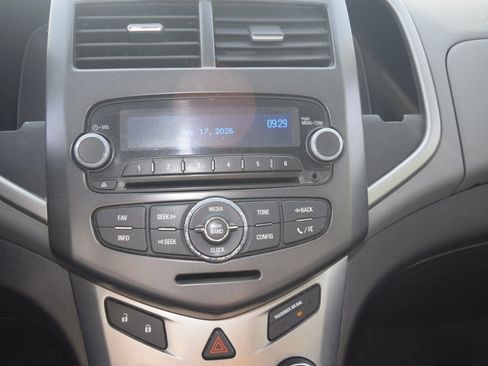 Used 2015 Chevrolet Sonic LT FWD image 11