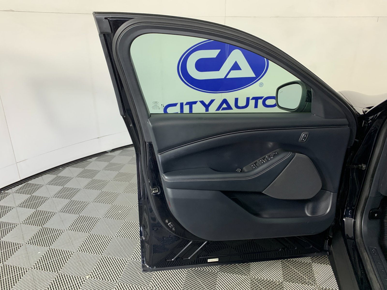 Used 2021 Ford Mustang Mach-E Select RWD image 13