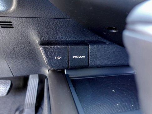 Used 2023 Toyota Camry SE FWD image 21