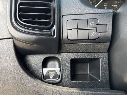 Used 2024 RAM ProMaster 2500 w/ Convenience Group FWD image 30