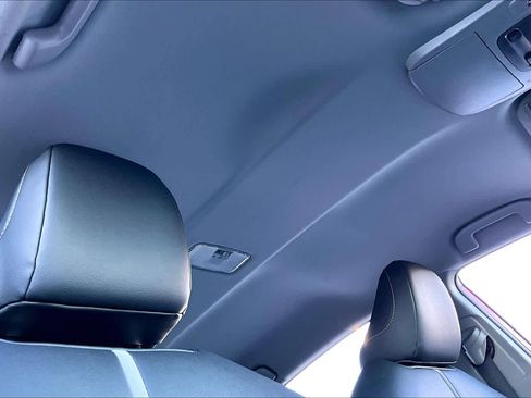 Used 2019 Toyota Camry SE image 13