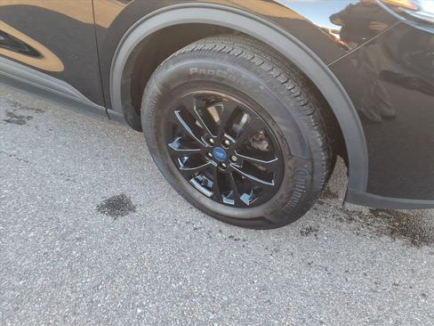 Certified 2022 Ford Escape SE image 5