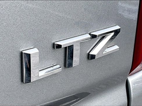 Used 2024 Chevrolet Silverado 1500 LTZ image 8