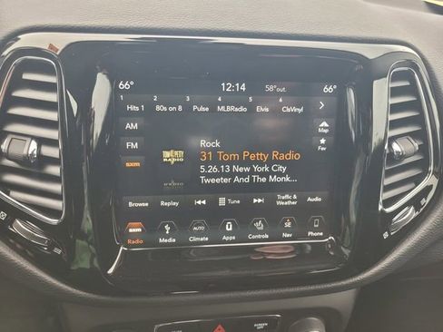 Used 2019 Jeep Compass Limited w/ Advanced Safety Group AWD/4WD image 24