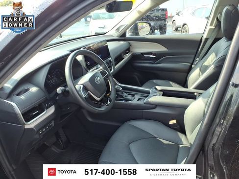 Used 2024 Toyota Grand Highlander AWD Hybrid image 15