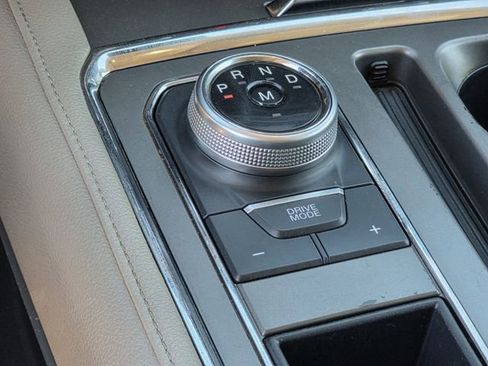 Used 2020 Ford Expedition Max XLT w/ Equipment Group 202A image 24