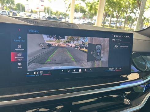 Used 2024 BMW X5 xDrive40i w/ M Sport Package image 7