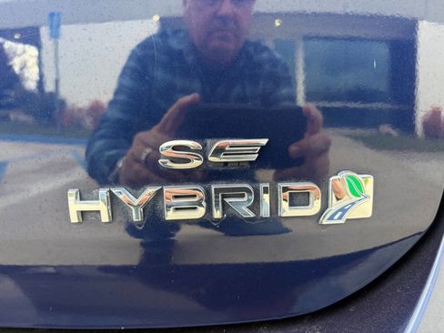 Used 2017 Ford C-MAX SE image 7