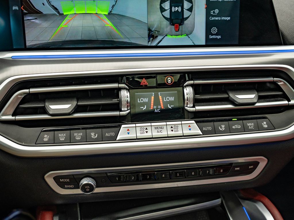 Used 2021 BMW X6 M50i w/ Executive Package AWD/4WD image 35