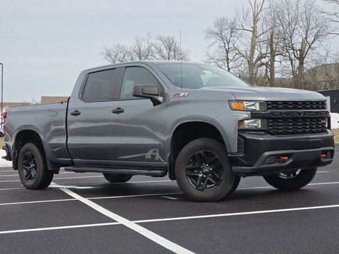 Used 2019 Chevrolet Silverado 1500 Custom Trail Boss image 2