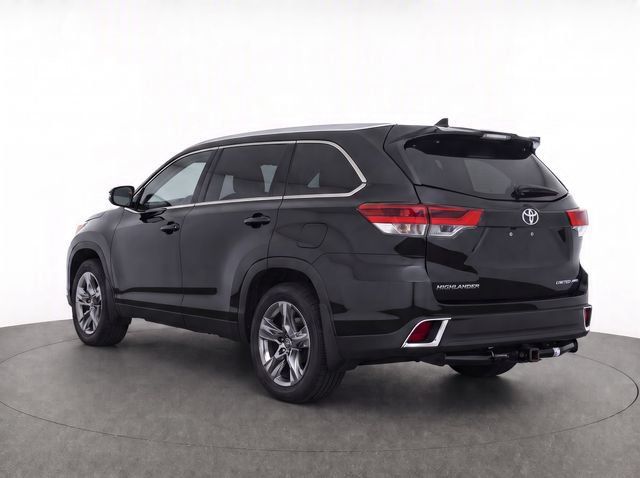 Used 2019 Toyota Highlander Limited Platinum AWD/4WD image 3