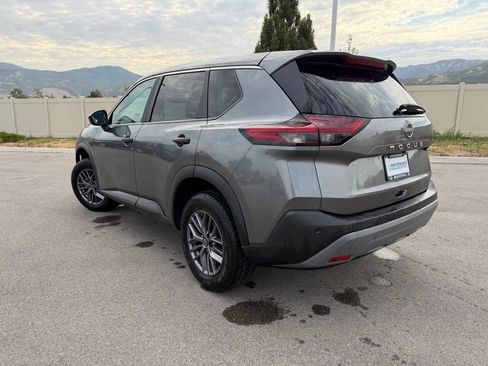 Used 2023 Nissan Rogue S AWD/4WD image 8