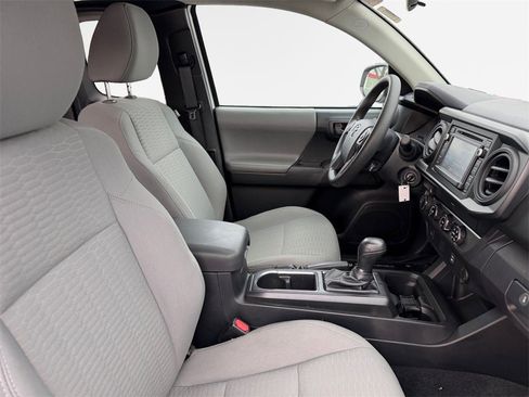 Certified 2019 Toyota Tacoma SR image 25
