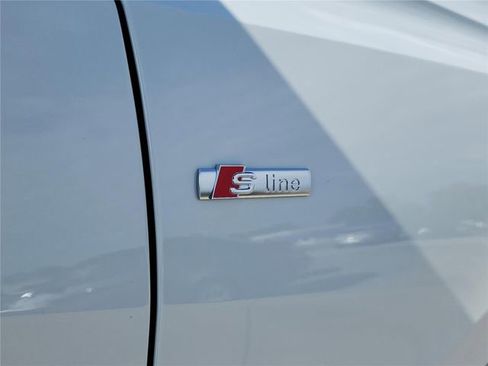 New 2026 Audi Q8 Premium Plus image 10