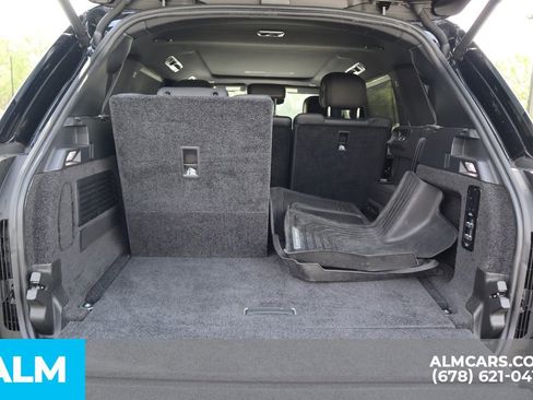 Used 2024 Land Rover Range Rover Long Wheelbase SE image 22