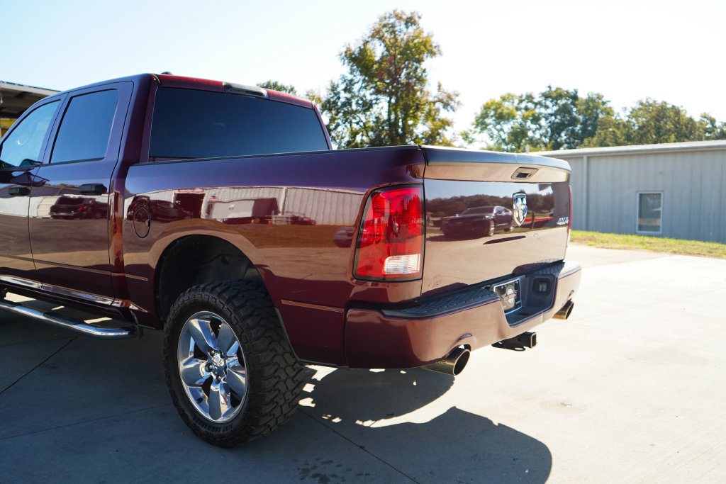 Used 2017 RAM 1500 Express AWD/4WD image 21
