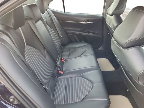 Used 2021 Toyota Camry SE image 21