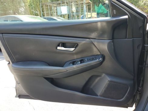 Used 2024 Nissan Sentra SV FWD image 31