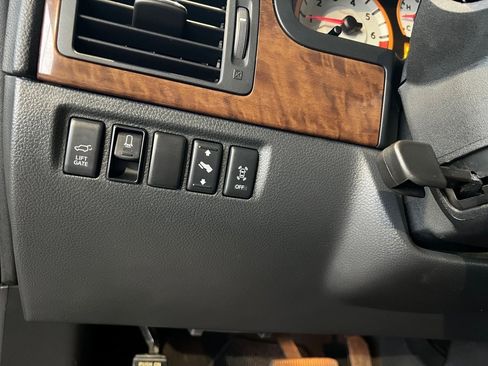 Used 2013 Nissan Armada Platinum image 43