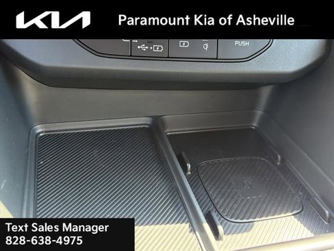 New 2026 Kia Carnival EX image 26