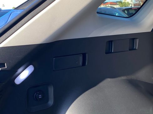 Used 2026 Kia Sportage EX w/ EX Panorama Roof Package image 29