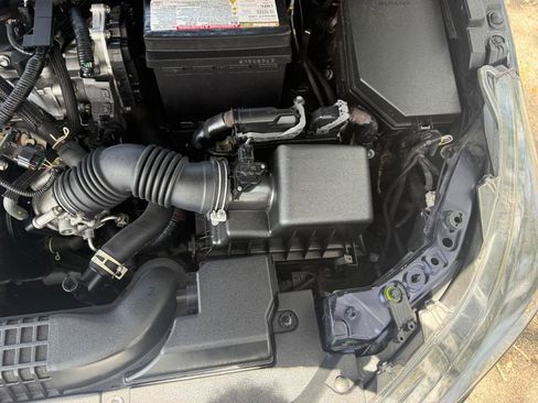 Used 2021 Toyota Corolla LE w/ Carpet Mat Package (TMS) FWD image 39