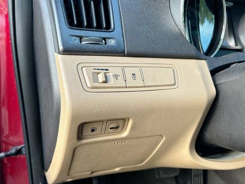 Used 2011 Hyundai Sonata Hybrid FWD image 14