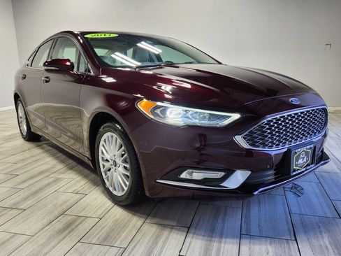 Used 2017 Ford Fusion Platinum image 7