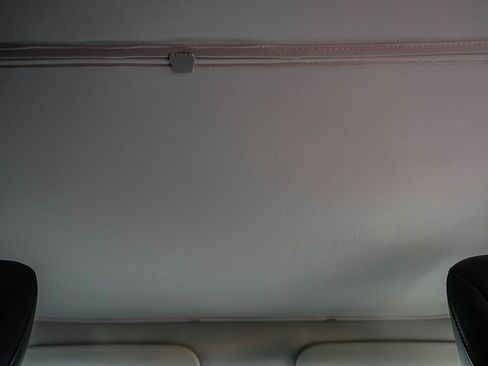 Used 2021 Tesla Model Y Long Range image 16