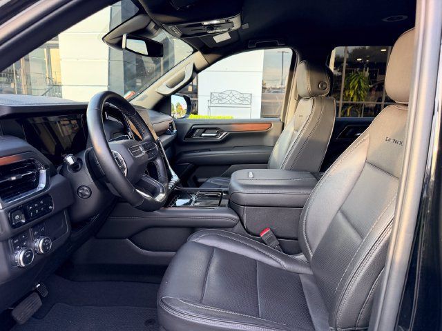 Used 2025 GMC Yukon Denali AWD/4WD image 11