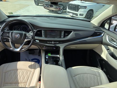 Used 2022 Buick Enclave Avenir image 14