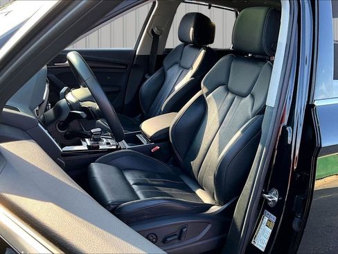 Used 2023 Audi Q5 2.0T Prestige w/ Prestige Package image 21