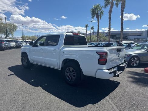 Used 2025 Nissan Frontier SV w/ SV Convenience Package image 15