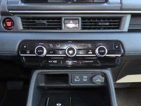 Used 2025 Honda Pilot EX-L image 21