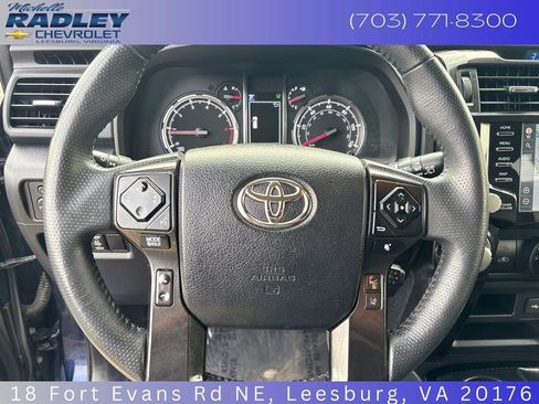 Used 2020 Toyota 4Runner Venture image 18