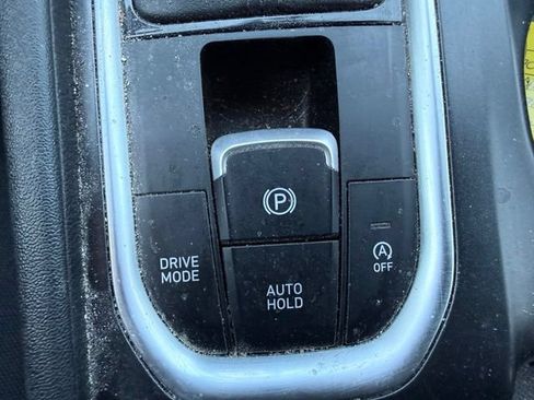 Used 2020 Hyundai Santa Fe SEL FWD image 21