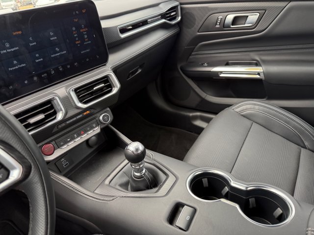 Used 2025 Ford Mustang GT Premium RWD image 17