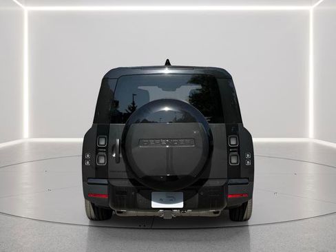 New 2026 Land Rover Defender 130 S AWD/4WD image 4