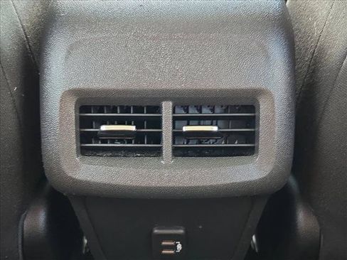 Used 2020 Chevrolet Equinox LS w/ LS Convenience Package FWD image 16