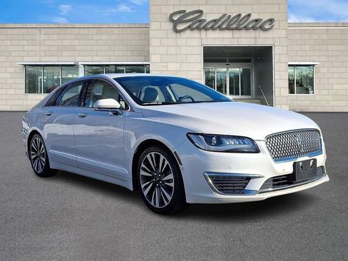 Used 2019 Lincoln MKZ Reserve image 2