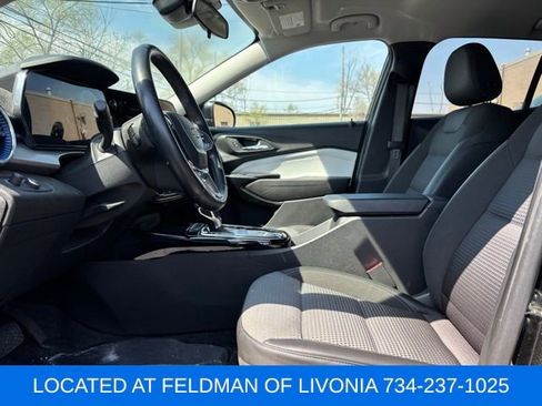 Certified 2024 Chevrolet Trax LT w/ Driver Confidence Package image 6