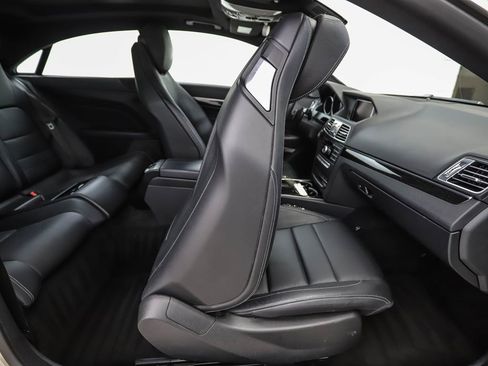 Used 2015 Mercedes-Benz E 400 4MATIC Coupe image 26