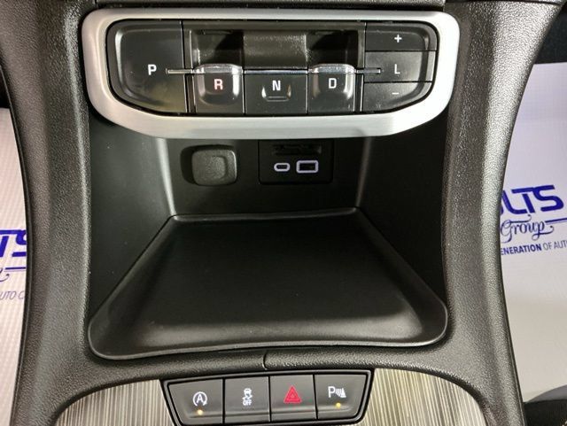 Used 2023 GMC Acadia SLT AWD/4WD image 30