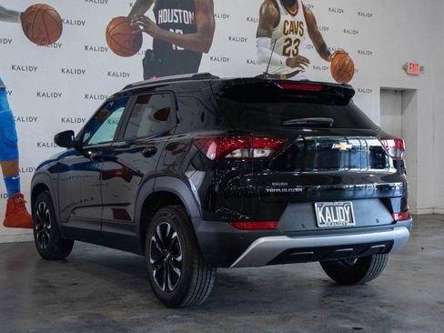 Used 2022 Chevrolet TrailBlazer LT w/ Convenience Package FWD image 21