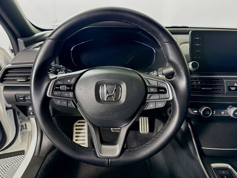 Used 2022 Honda Accord Sport image 12