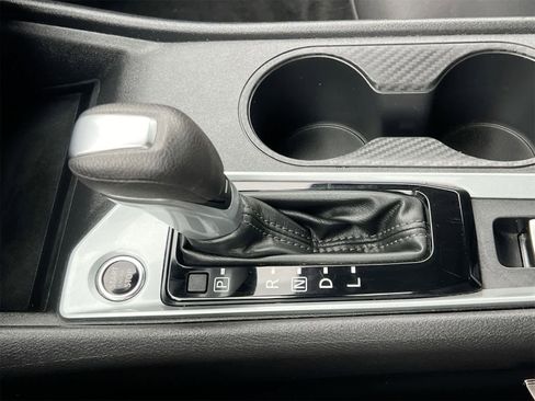 Used 2025 Nissan Altima 2.5 SV image 32